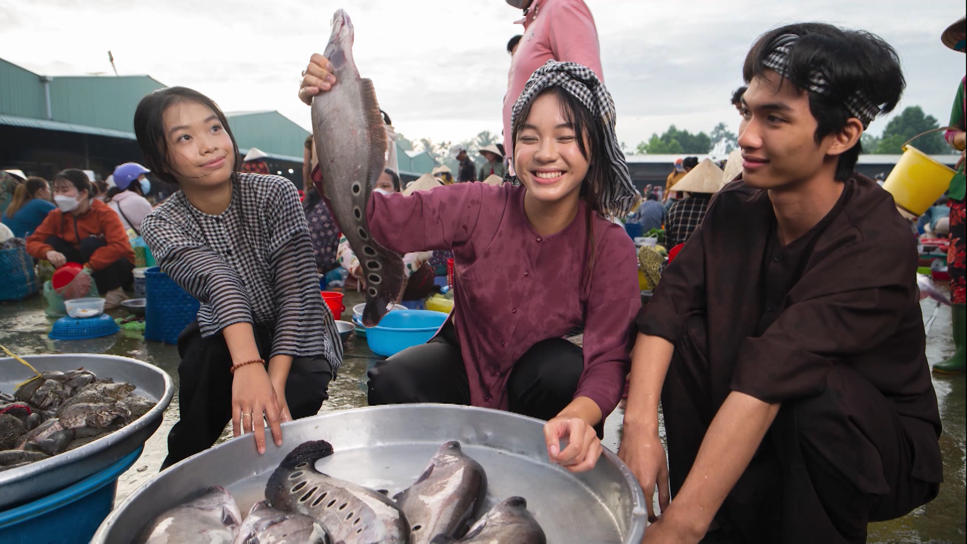 chợ chồm hổm vị thanh 