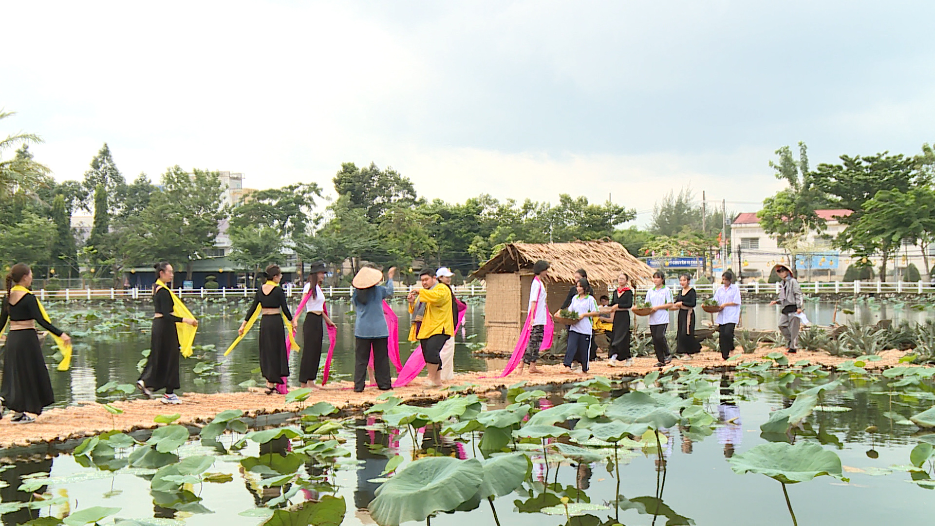 lễ hội áo bà ba hậu giang 2023