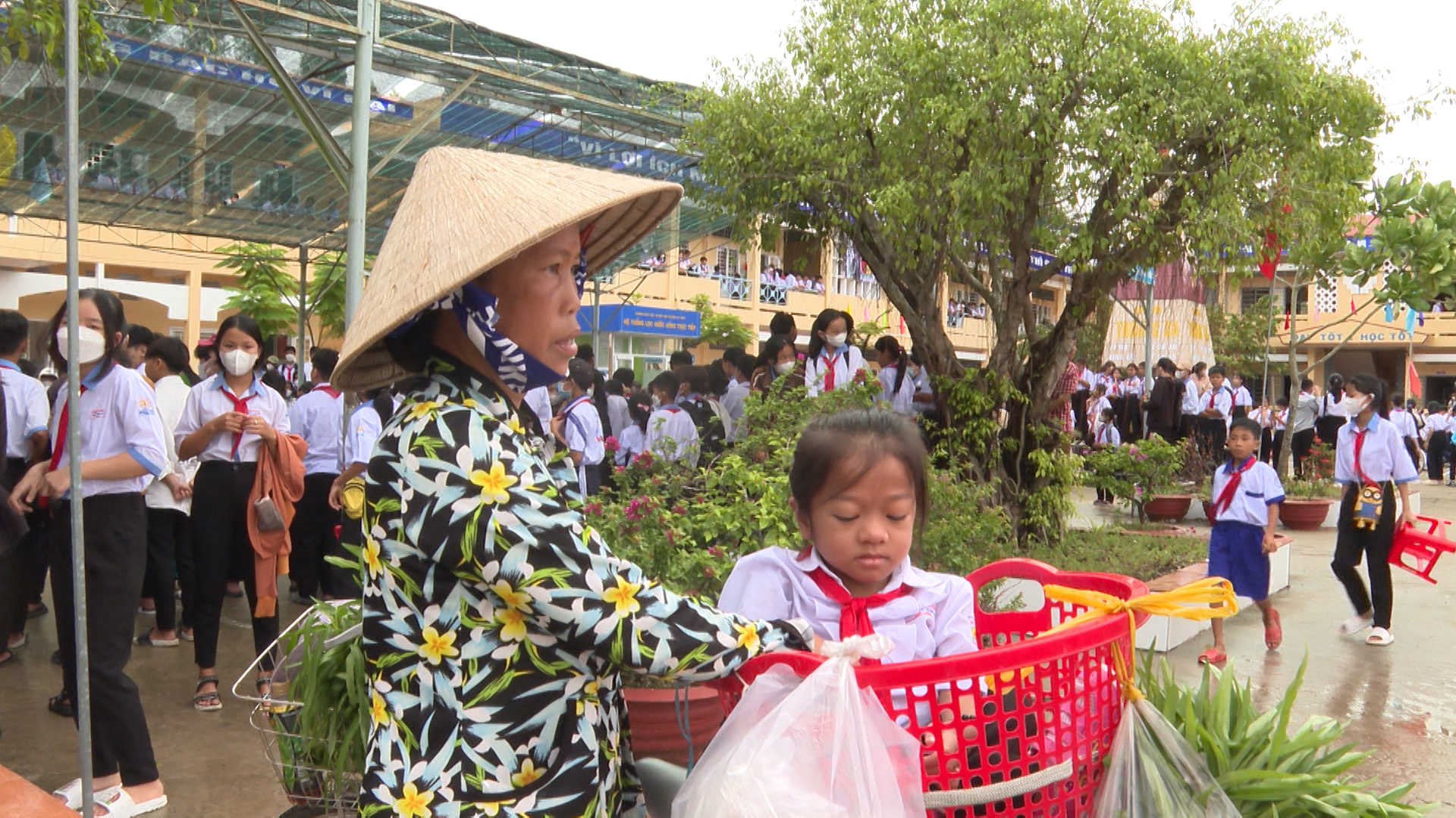 hình ảnh ấn tượng mùa tựu trường