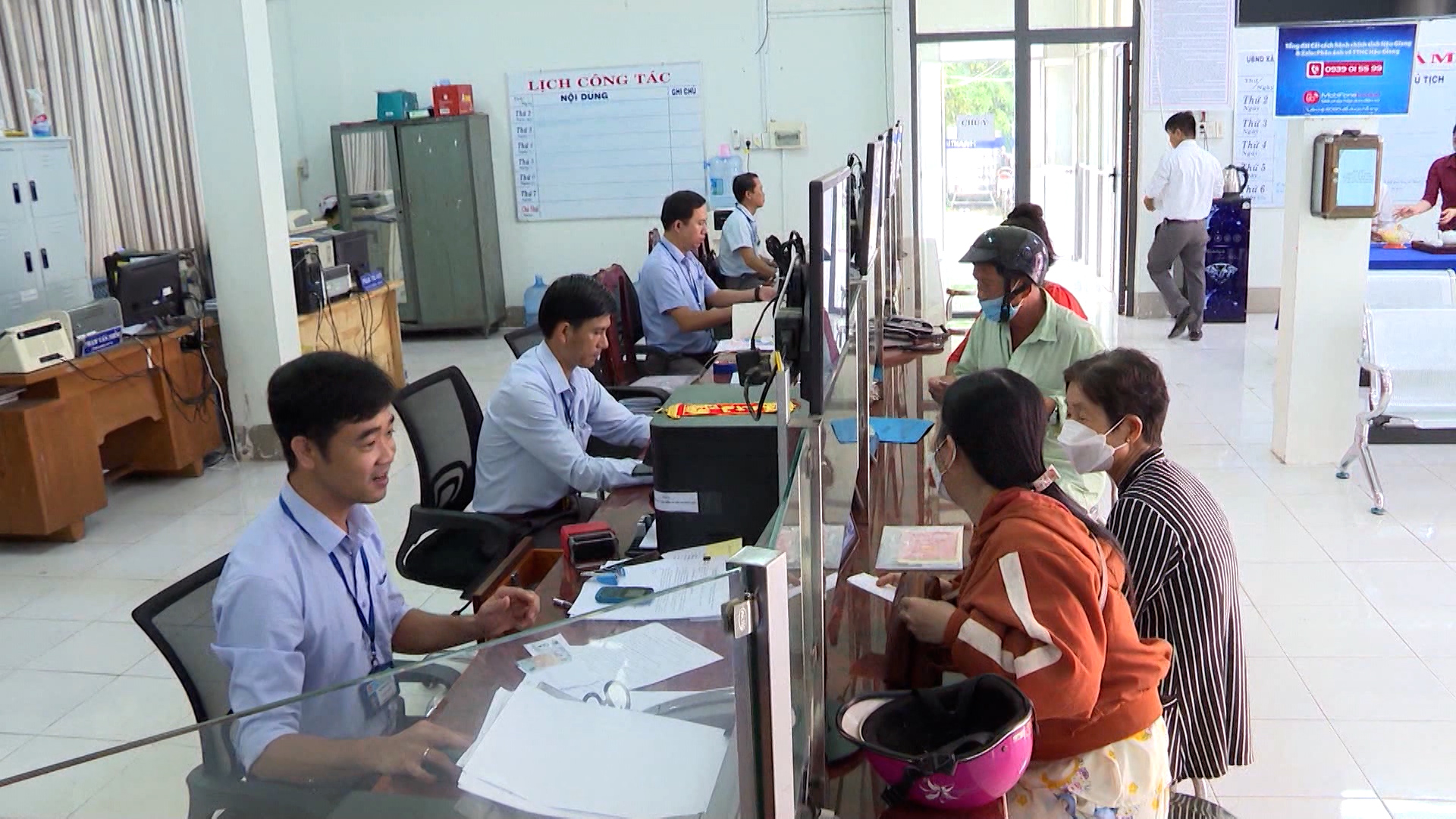Tỷ lệ nộp hồ sơ trực tuyến tại Hậu Giang 6 tháng đầu năm hơn 80%.