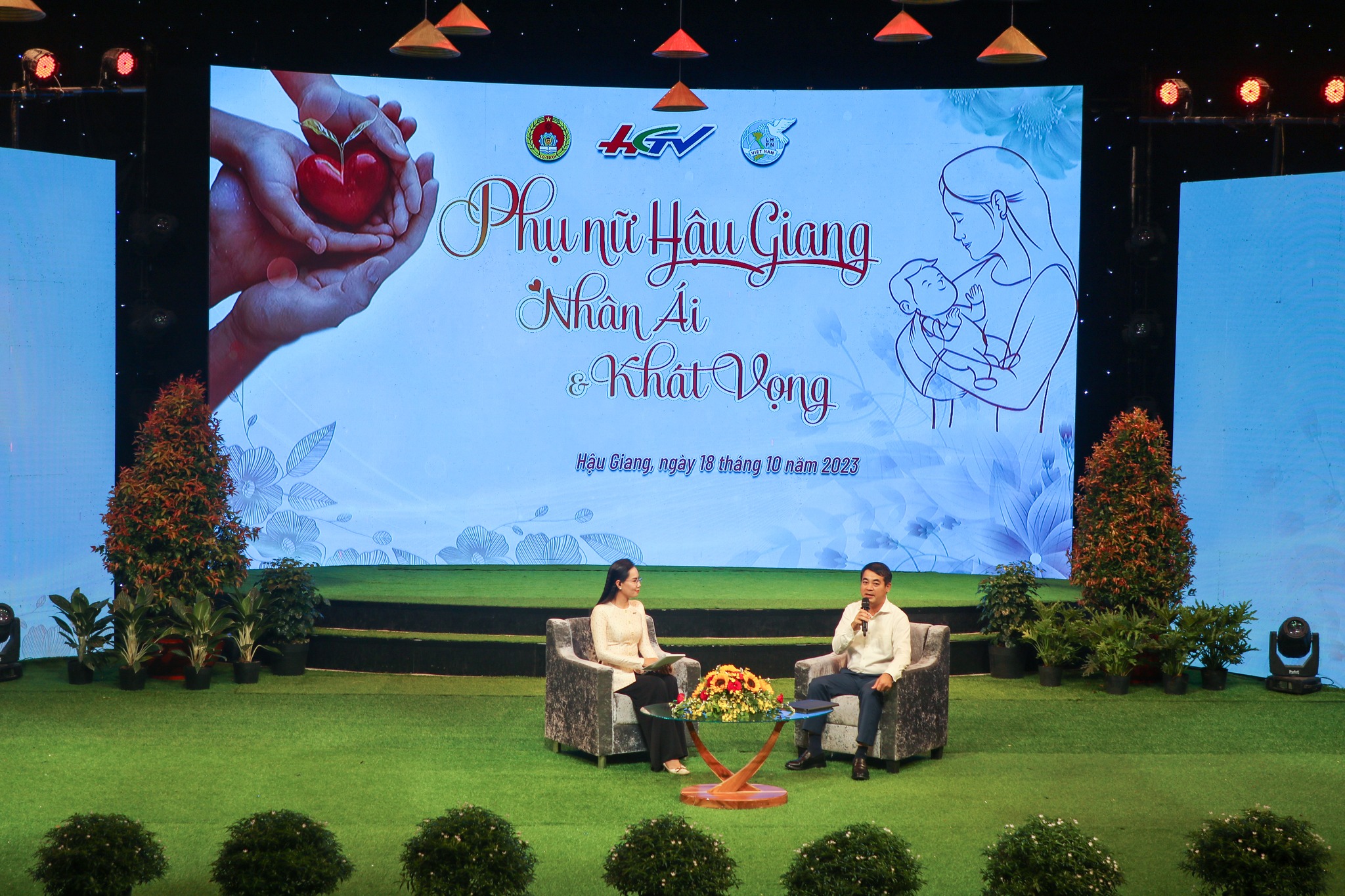 tọa đàm phụ nữ Hậu Giang 