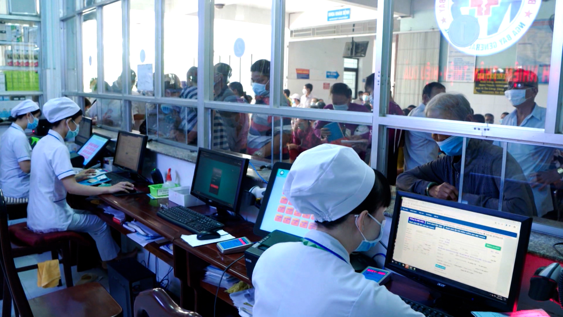 100% cơ sở y tế tiếp nhận khám bệnh bằng thẻ căn cước công dân gắn chip